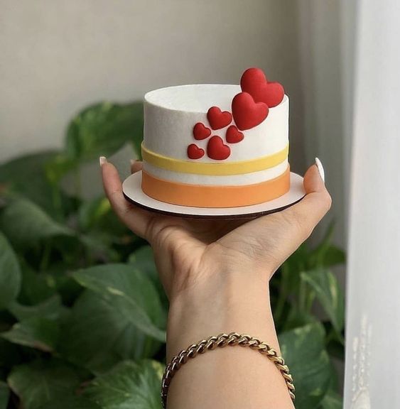 Strawberry Shortcake Cookies and Cream Cake