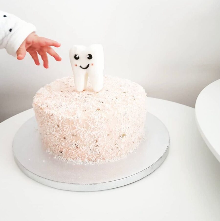 Baby's First Tooth -10 cake ideas